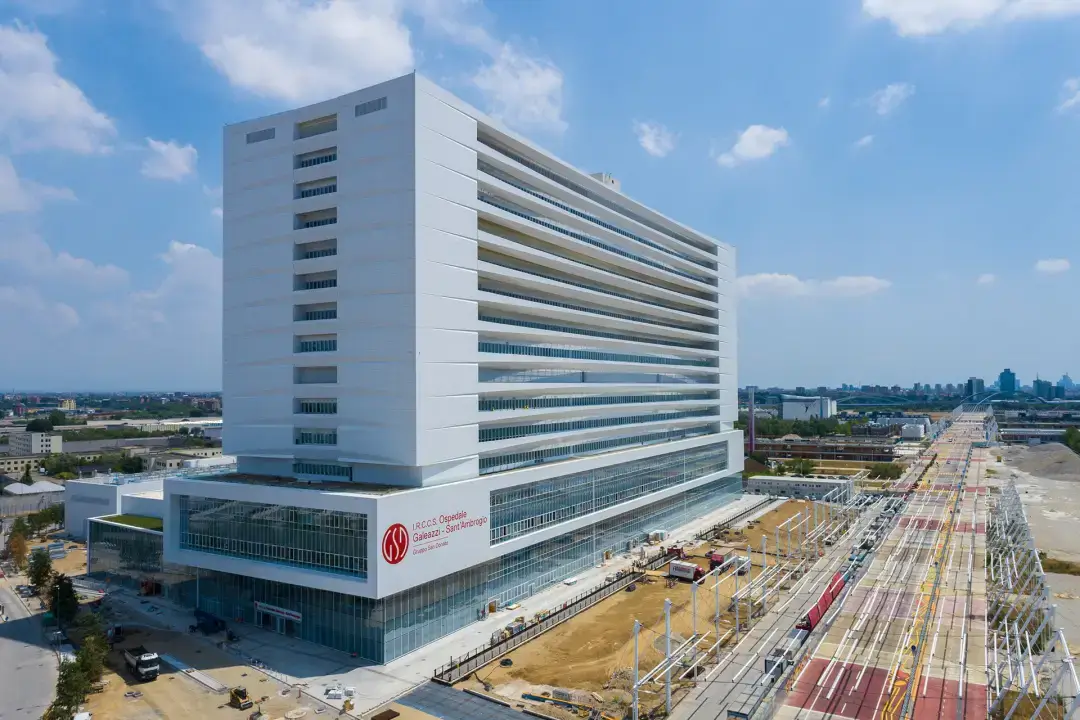 Screenline Hospital Galeazzi - Milão 02