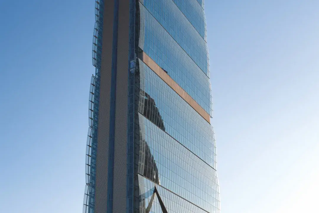 Screenline Isokaza Tower 04