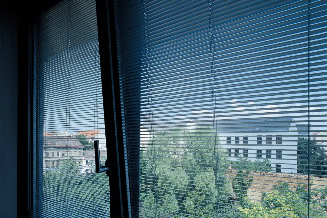 Screenline University of Vienna 01